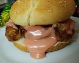 A picture of step 5 of Mayo burger.
