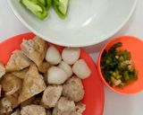 Foto langkah ke 3 dari resep Sup Tahu Bakso Ikan.