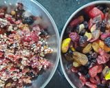 કાજુ અને મિક્ષ બેરીઝ લાડું (Kaju Mix Berries Ladoo Recipe In Gujarati) રેસીપી સ્ટેપ2ફોટો