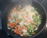 Foto del paso 1 de la receta: Berenjenas rellenas de pollo