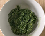 Foto del paso 2 de la receta: Espaguetis al Pesto con chicha