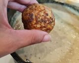 Foto del paso 9 de la receta: Albóndigas de carrillera ibérica en salsa de queso, berenjena y calabacín