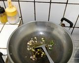 Foto langkah ke 1 dari resep Tumis Kangkung Sambal Embe.