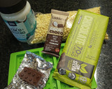 Foto del paso 1 de la receta: Chocolatines con cereal, coco y frutos secos sin azúcar