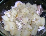 Foto del paso 6 de la receta: Abrimos una lata de sardinas, papa,  huevo y se armo la ensalada !!!!!!