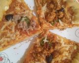 صورة لخطوة 3 من وصفة بيتزا 🍕😍