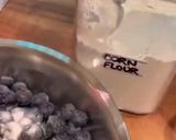 A picture of step 2 of Almond, blueberry and ricotta cake.