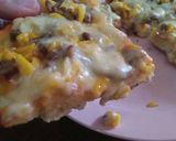 Foto langkah ke 5 dari resep Corn pizza melted cheese.