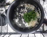 Foto del paso 2 de la receta: Filete al perejil con papas rústicas