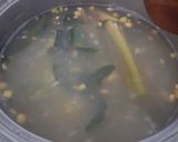 Foto langkah ke 3 dari resep Tinutuan (Bubur Manado) dan Sambal Ikan Roa.