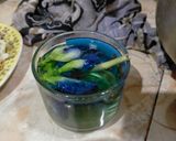 Foto langkah ke 3 dari resep Teh Telang, Sereh dan Jahe.