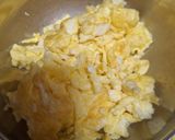 雨來菇炒蛋的食譜步驟2照片