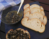 Foto del paso 3 de la receta: Vinagreta de aceitunas negras