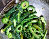 பாகற் காய் காய் மாவு ரெசிபி ஸ்டேப் 1 புகைப்படம்