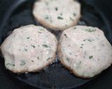 Foto del paso 5 de la receta: Tortitas de papa con atún y queso