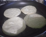 Foto del paso 2 de la receta: Lasaña de tortillas
