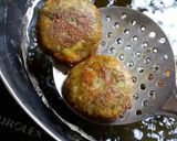 A picture of step 6 of Hara bhara kabab.