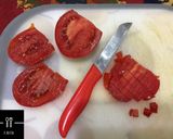 عکس مرحله 2 از دستور سالاد شیرازی