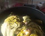 Φωτογραφία βήματος 3 της συνταγής Κοτόπουλο με αμπελόφυλλα κοκκινιστό στην κατσαρόλα