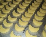 Foto langkah ke 3 dari resep Cookies Keju Cokelat.