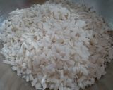 A picture of step 2 of Poha Pakoda.
