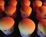 Hình bước làm 5 của món Bánh Cupcake Hong Kong Cam