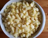 Tejfölös virslis "paprikás krumpli" recept fázis 2 fotója