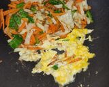 Foto langkah ke 6 dari resep Bihun Goreng.