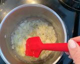 A picture of step 2 of Cottage & spinach Bolognese lasagna.