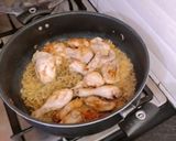 A picture of step 3 of Chicken Pulao recipe 😋.