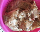 Foto del paso 3 de la receta: Pollo frito con macerado de ajo negro