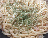 Foto del paso 3 de la receta: Espaguetis con gambitas al ajillo