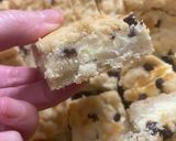 A picture of step 4 of Freezable sugar cookie cheesecake bars.