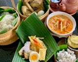 Foto langkah ke 1 dari resep 24. Nasi Liwet Solo - Ikon Kuliner Indonesia.