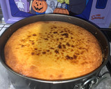 Foto del paso 4 de la receta: Tarta de queso al horno con toppings de galleta y virutas de chocolate
