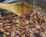 A picture of step 2 of Omelet potatoes.