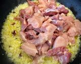 A picture of step 6 of Chicken Korma.