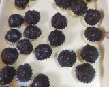 Foto langkah ke 4 dari resep Ferrero Rocher homemade.