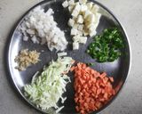 સૂજી ઉત્તપમ (sooji uttapam Recipe in Gujarati) રેસીપી સ્ટેપ3ફોટો