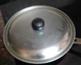 Foto del paso 4 de la receta: Tortilla de papas con pata asada y cilantro