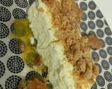 Foto del paso 5 de la receta: Pastel de queso fresco con base de melocotón y crujiente de frutos secos