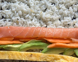 Foto del paso 8 de la receta: Sushi de salmón y verduritas (kaisen maki)