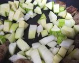 Foto del paso 3 de la receta: Ragú de ternera con remolacha
