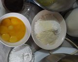 Foto langkah ke 1 dari resep Marmer Cake.