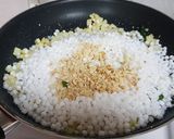 A picture of step 3 of Sabudana khichdi.