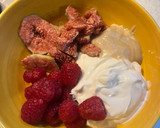 Foto del paso 3 de la receta: Bowl de yogur de desayuno saludable