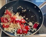 Foto del paso 3 de la receta Arroz con butifarra y puntas de jamón