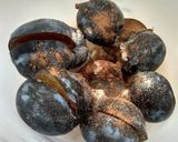 Szilvás gombóc szilva ágyon recept fázis 5 fotója