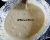 A picture of step 3 of Mayonnaise lemon cream sheet cake.
