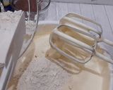 Foto langkah ke 4 dari resep Bolu marmer coklat (OVEN TANGKRING).